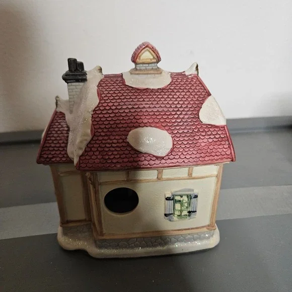 Victoria Falls Porcelain Lighted House Toy Shop Collector Needs‎ Cord - Picture 9 of 12